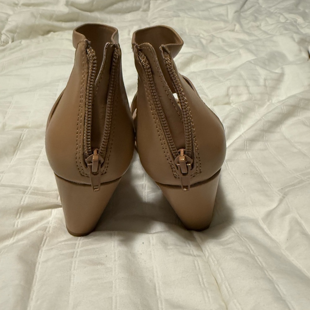 INC Women's Tan Sandals - Picture 3 of 4